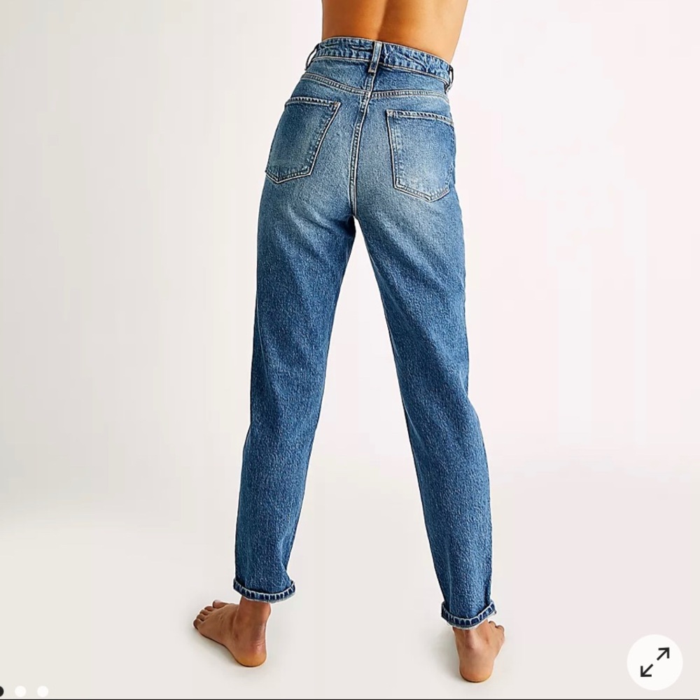 Women’s Mom Style Jeans